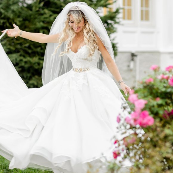 Hayley Paige Scout Wedding Gown Style #12100 - Picture 5 of 16